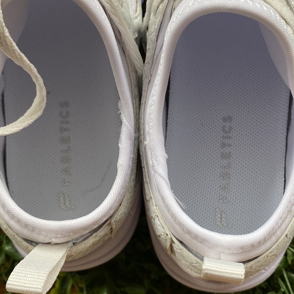Fabletics Redondo Performance Sneaker White/Silver 6.5 - Picture 7 of 12